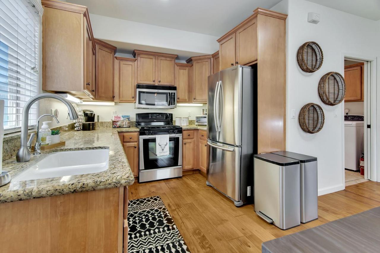파소 로블레스 Downtown Paso: Sip N Sleepz 3 Bed/2.5 Bath 빌라 외부 사진